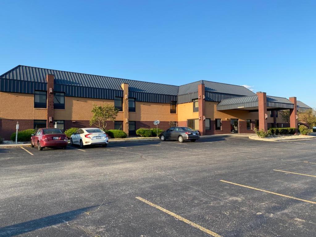 Super 8 By Wyndham Columbia City Exterior photo